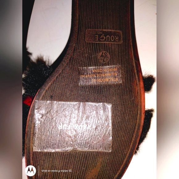 Authentic Women's Rouge Helium Slippers Size 7 - Picture 2 of 6